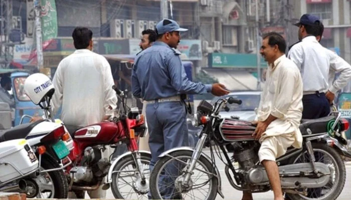 پنجاب، ٹریفک قوانین کی خلاف ورزی پر بھاری جرمانہ