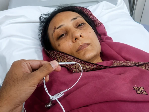 سانحہ کاہنہ: کیا پڑھائی کے دوران چھت پر کام ہو رہا تھا؟ خاتون ٹیچر کا اہم بیان سامنے آگیا